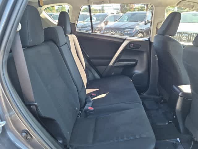 Used 2018 Toyota RAV4 LE w/ All Weather Liner Package AWD/4WD image 19