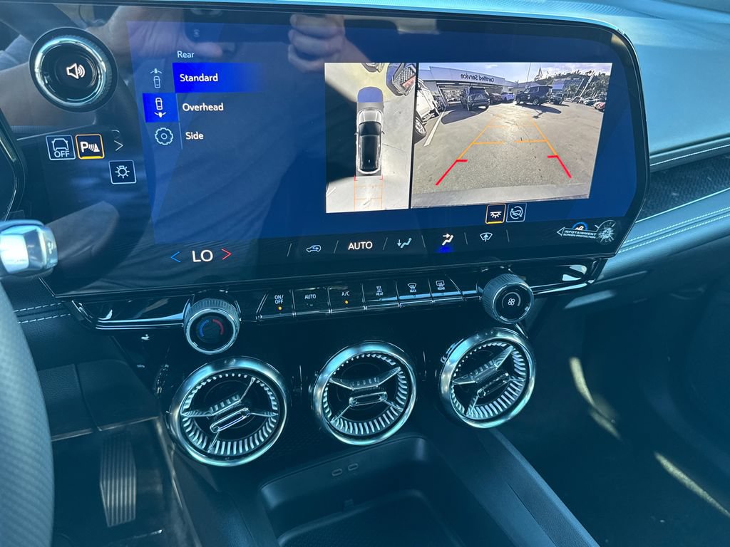 New 2026 Chevrolet Blazer EV LT w/ Midnight/Sport Edition FWD image 19