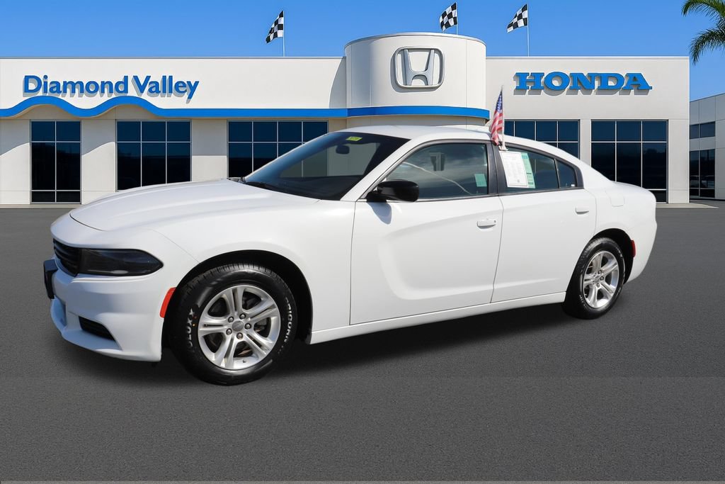 Used 2023 Dodge Charger SXT RWD image 3