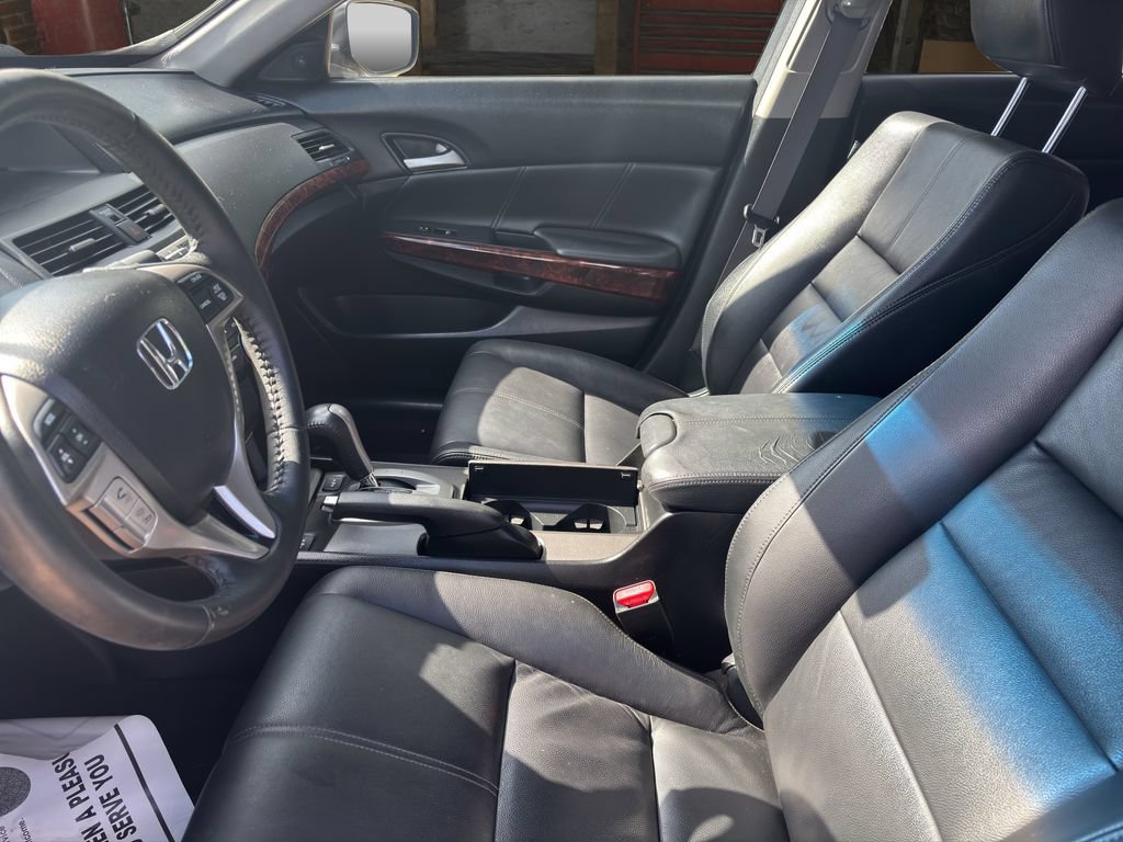 Used 2012 Honda Crosstour EX-L image 19