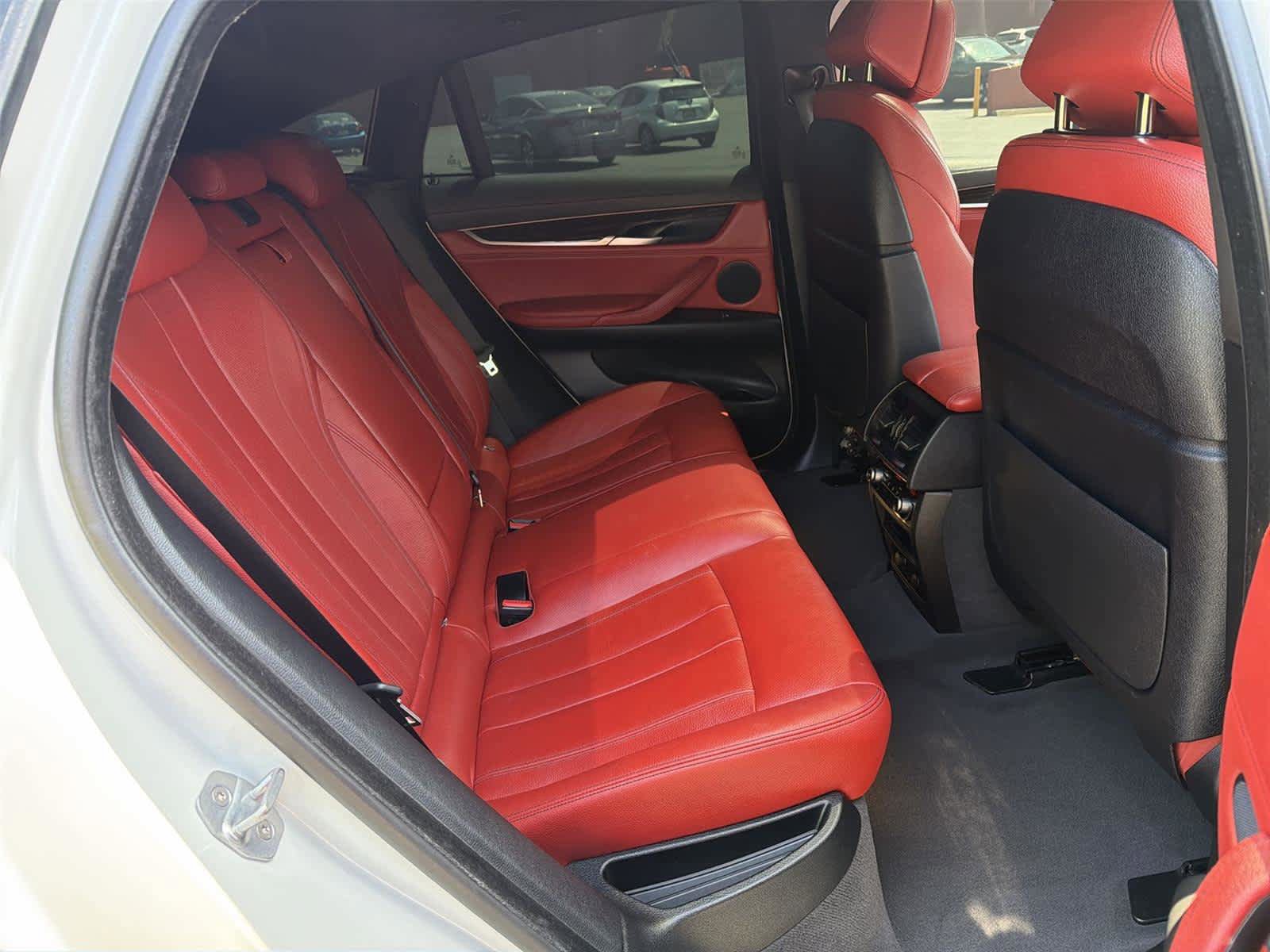 Used 2019 BMW X6 sDrive35i w/ M Sport Package RWD image 14