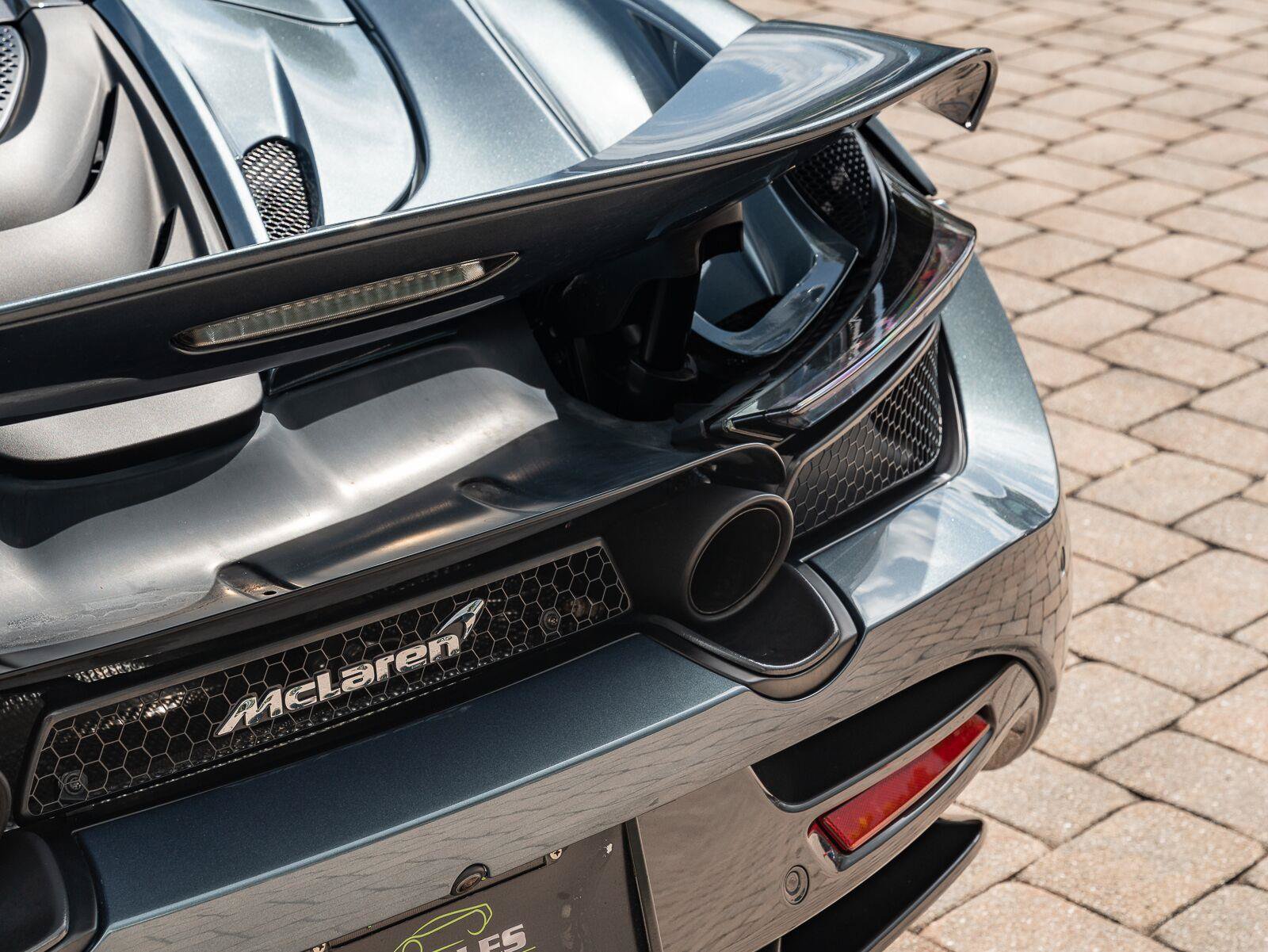 Used 2020 McLaren 720S Spider RWD image 35