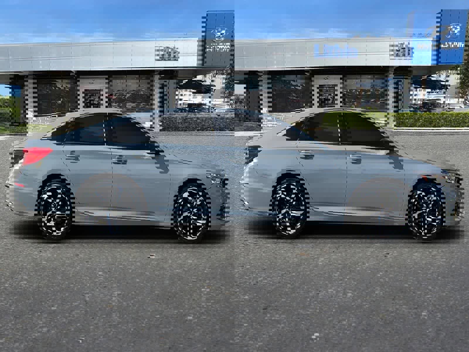 Used 2022 Honda Accord Sport Special Edition image 9