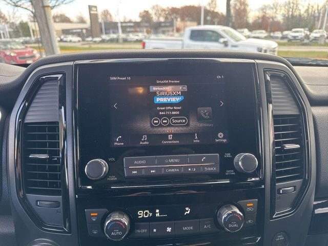 Used 2024 Nissan Titan SV w/ SV Convenience Package image 16
