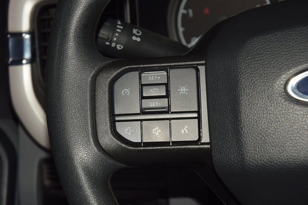 Used 2024 Ford F550 4x4 Crew Cab Super Duty w/ XLT Value Package image 27