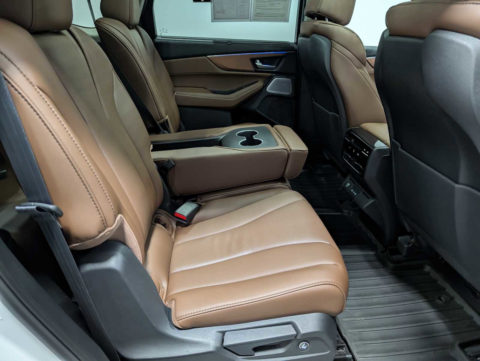 Certified 2025 Acura MDX SH-AWD w/ Technology Package image 44