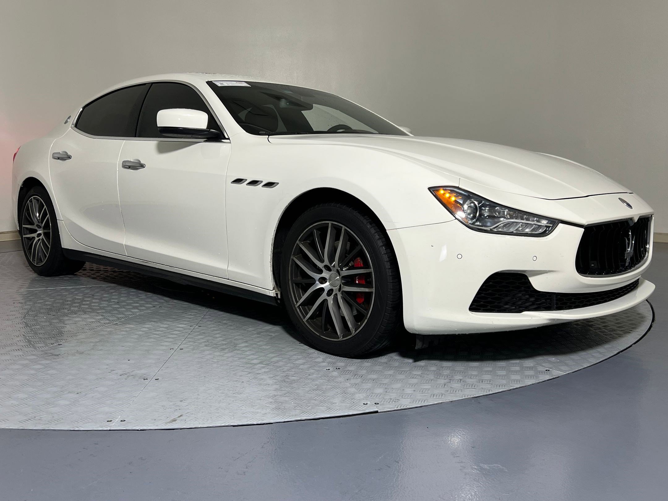 Used 2016 Maserati Ghibli image 6