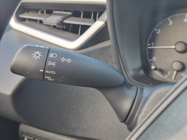 Used 2025 Toyota Corolla LE FWD image 15