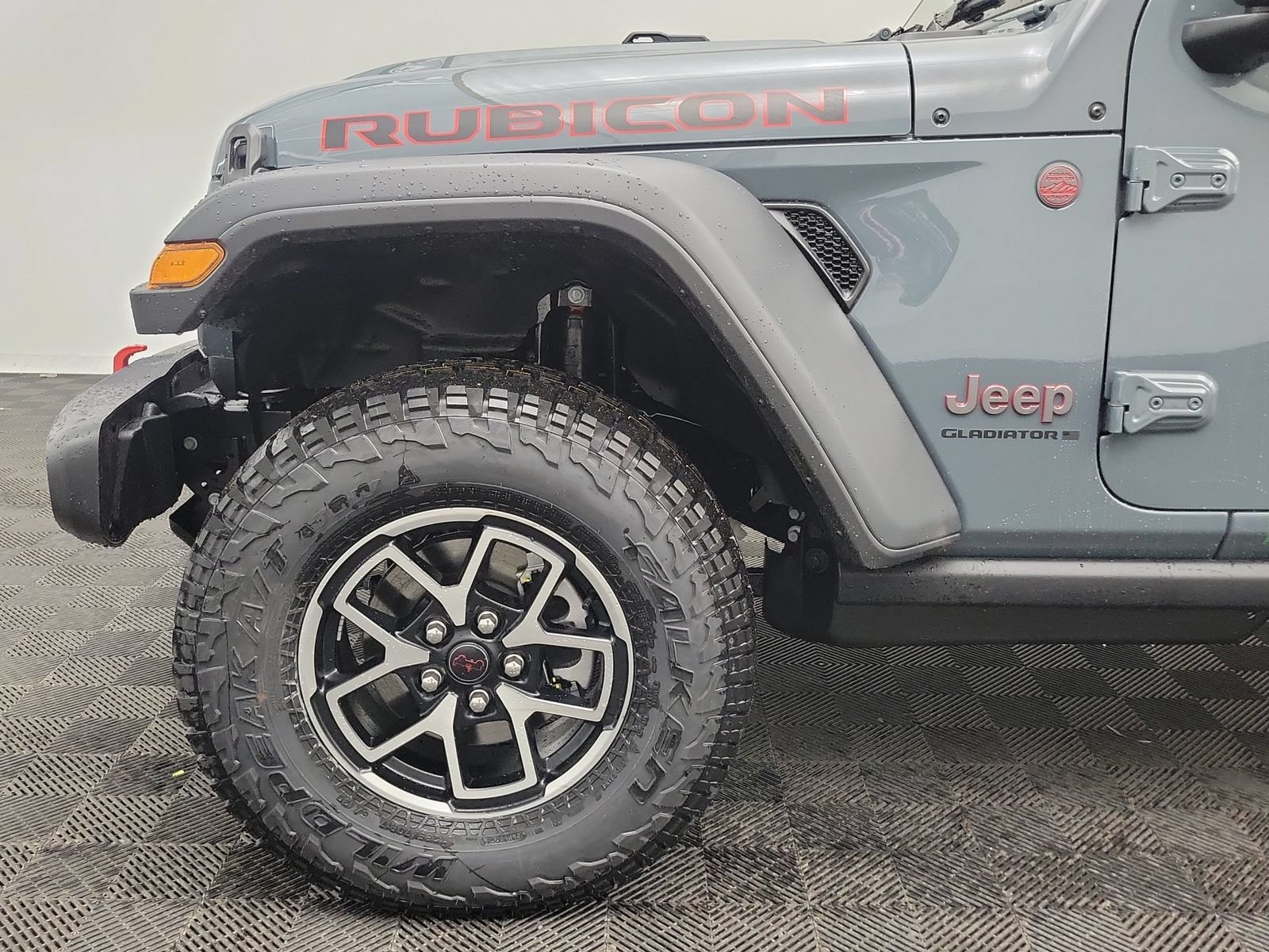 New 2026 Jeep Gladiator Rubicon w/ Steel Power Dome Hood Package AWD/4WD image 18