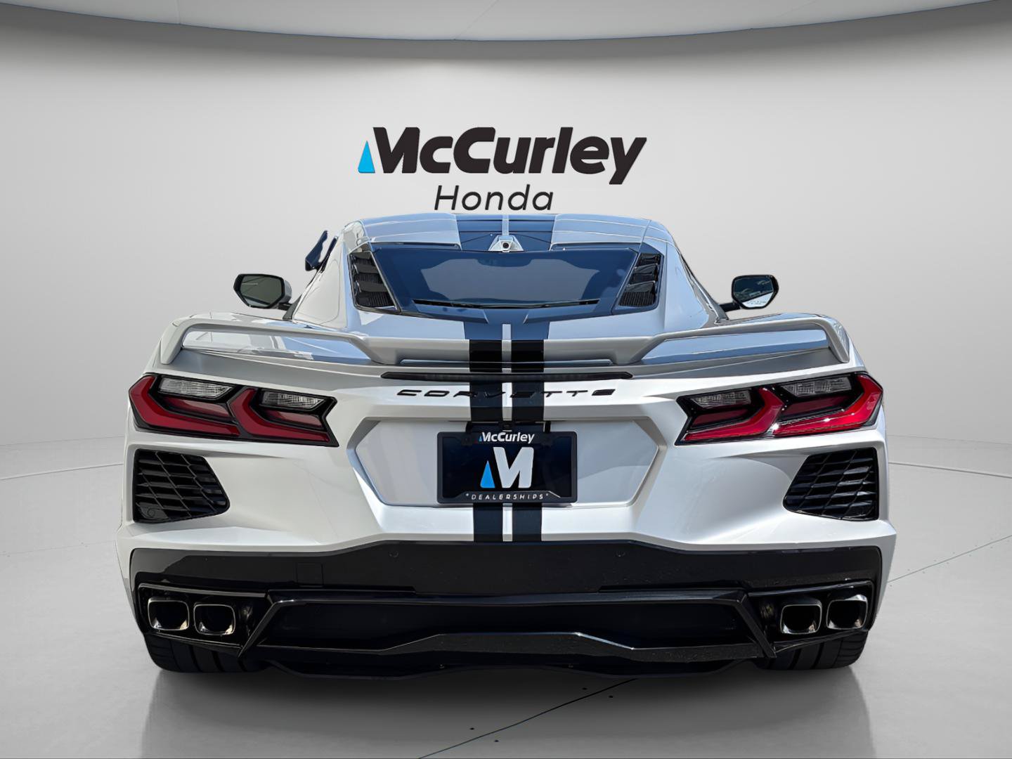 Used 2020 Chevrolet Corvette Stingray Premium Cpe w/ 3LT Preferred Equipment Group RWD image 4