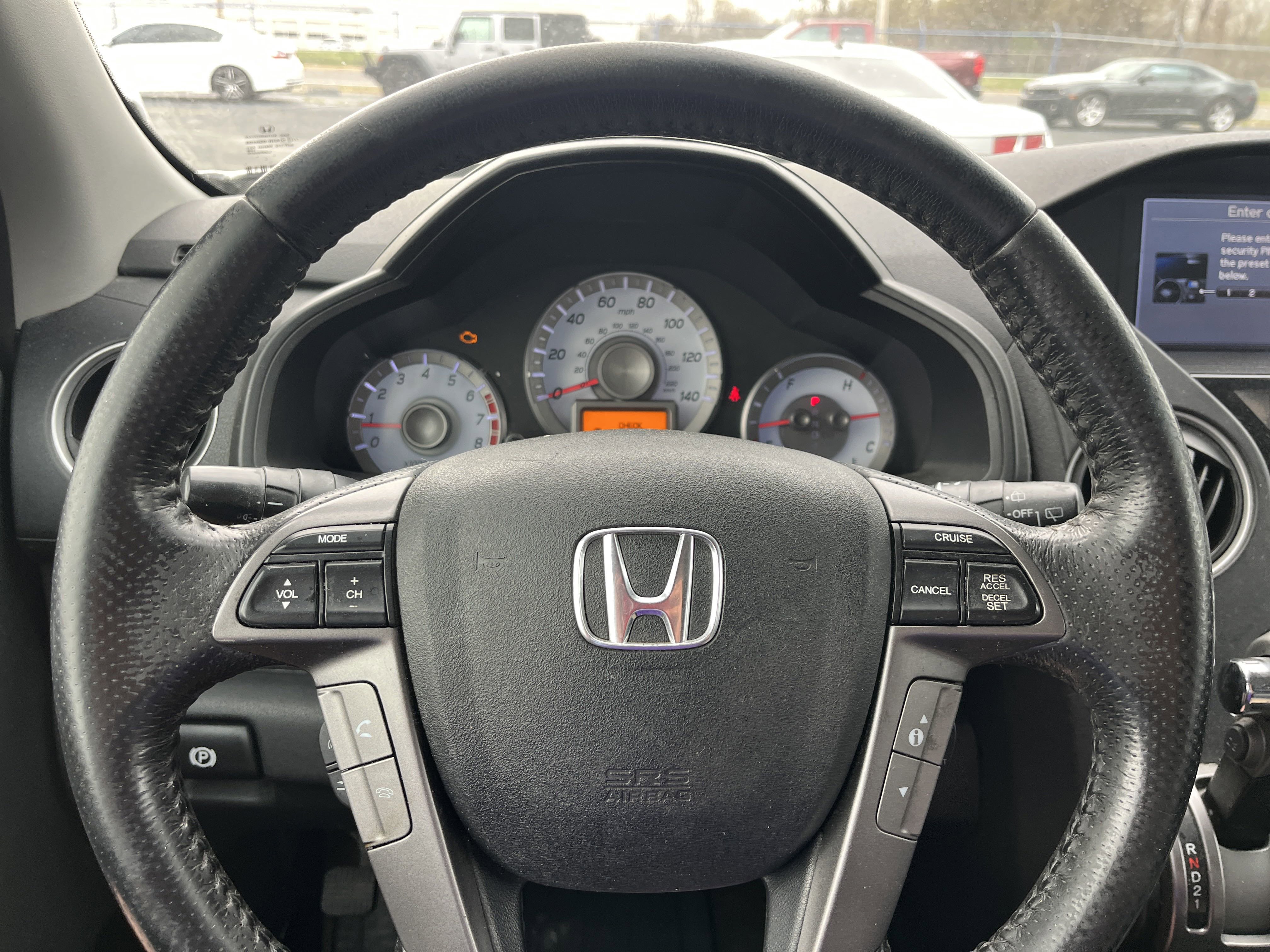 Used 2015 Honda Pilot Touring image 16