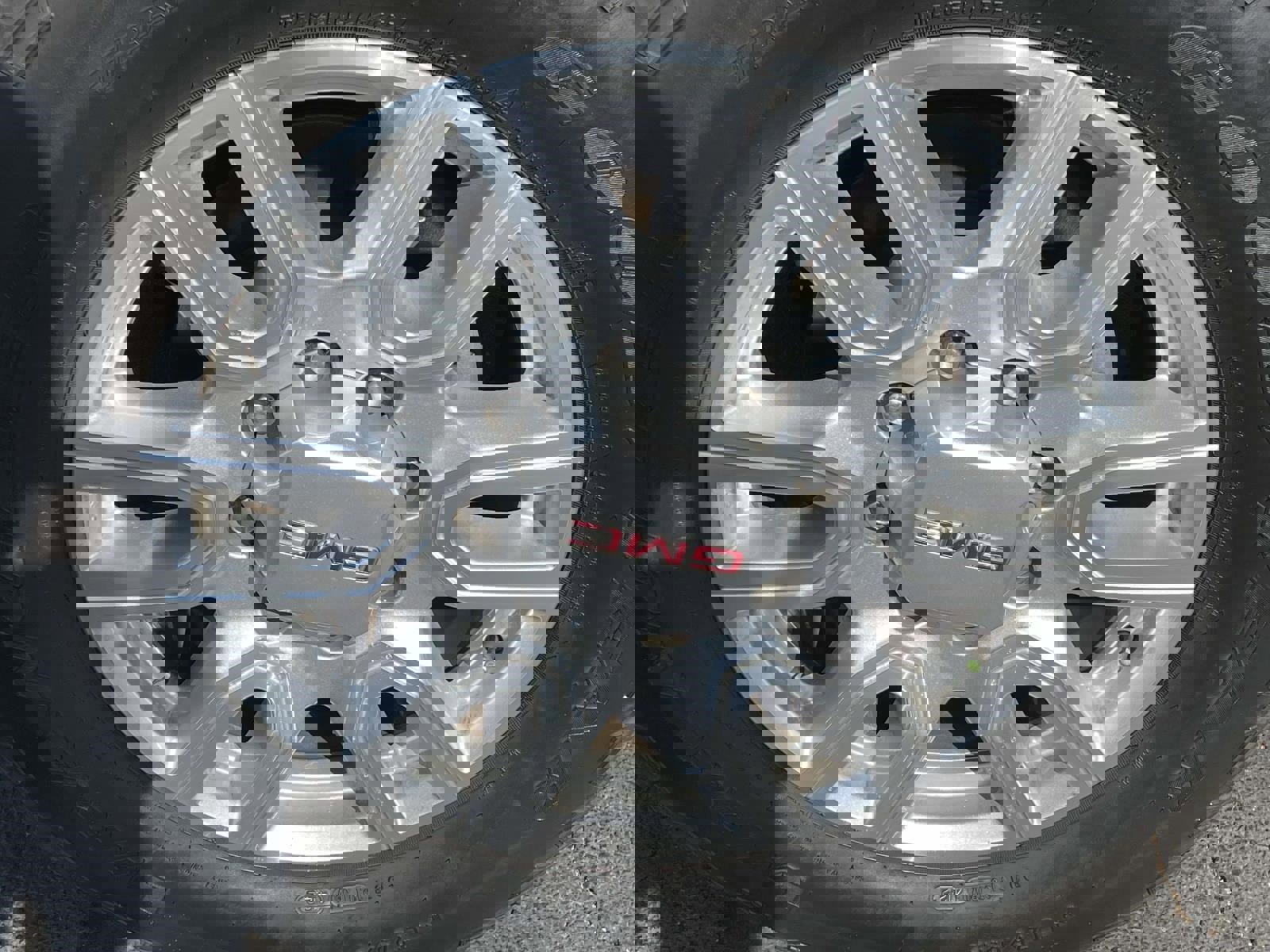 Used 2023 GMC Sierra 2500 SLT w/ SLT Convenience Package image 9