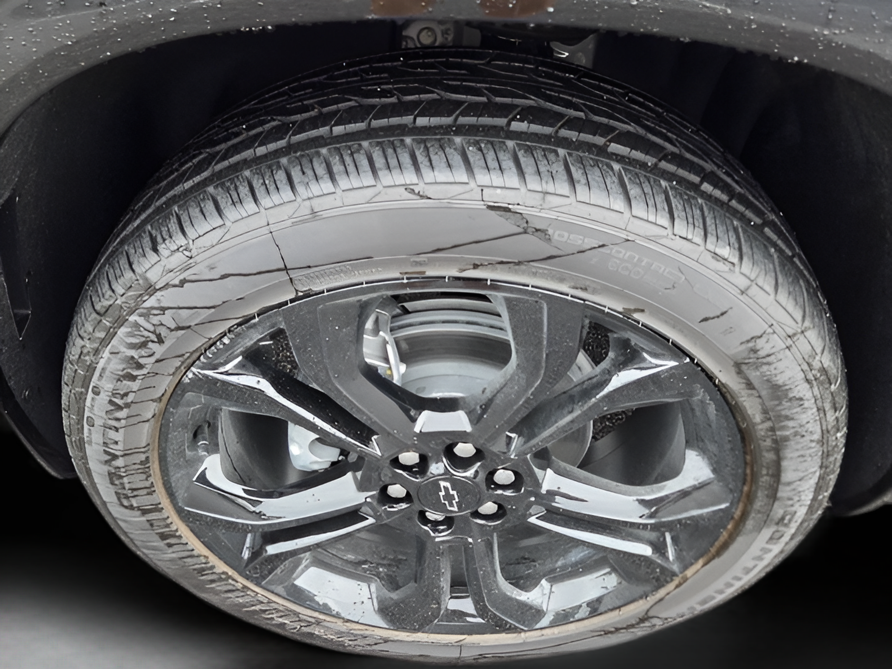 New 2027 Chevrolet Traverse RS w/ LPO, Floor Liner Package FWD image 30