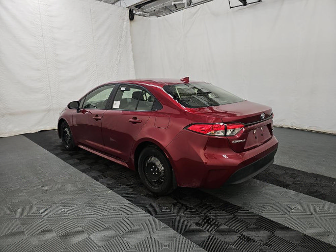 Used 2025 Toyota Corolla LE FWD image 6