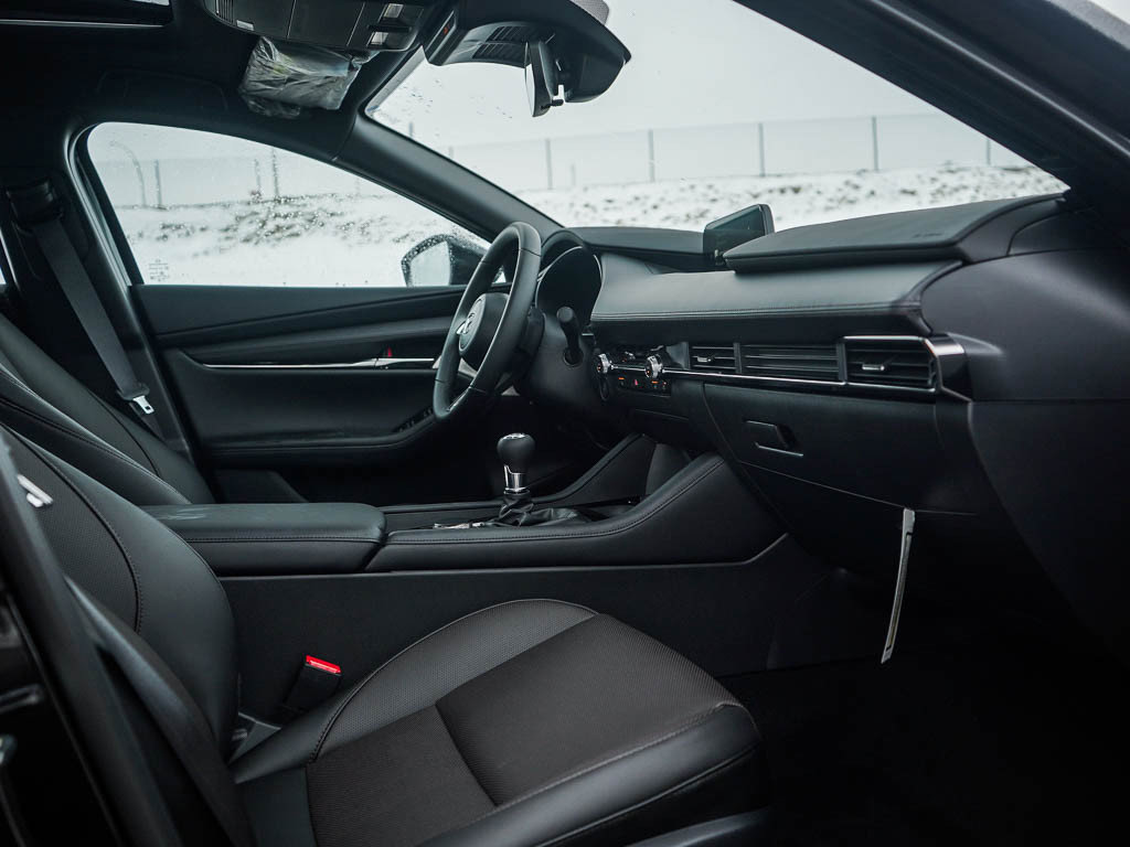 New 2026 MAZDA MAZDA3 2.5 S Hatchback w/ Premium Pkg FWD image 9