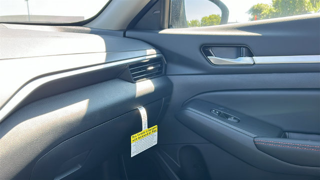 New 2026 Nissan Altima 2.5 SR FWD image 18