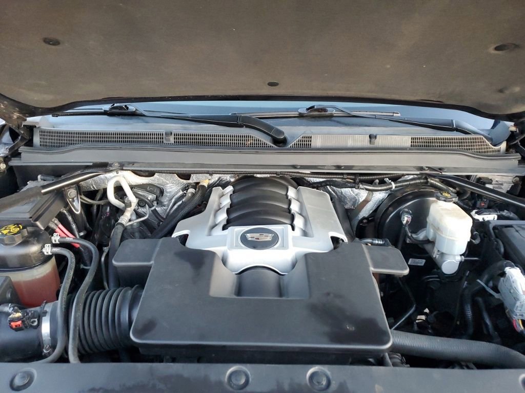 Used 2016 Cadillac Escalade ESV Premium image 11