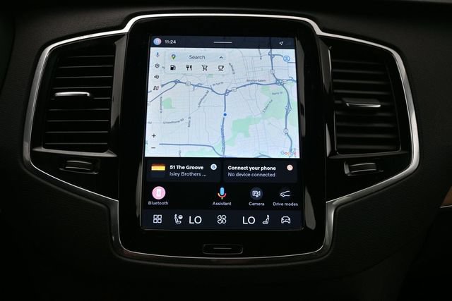 Used 2023 Volvo XC90 B6 Plus w/ Protection Package Premier AWD/4WD image 14