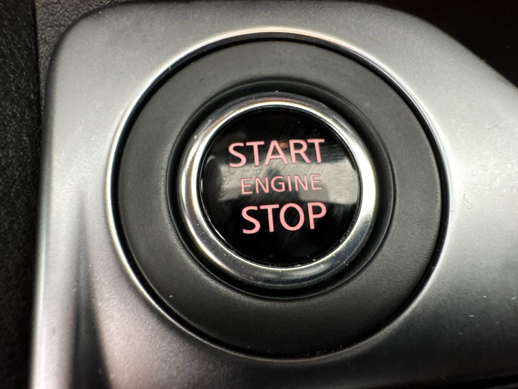 Used 2023 Nissan Sentra SR w/ Lighting Package FWD image 20