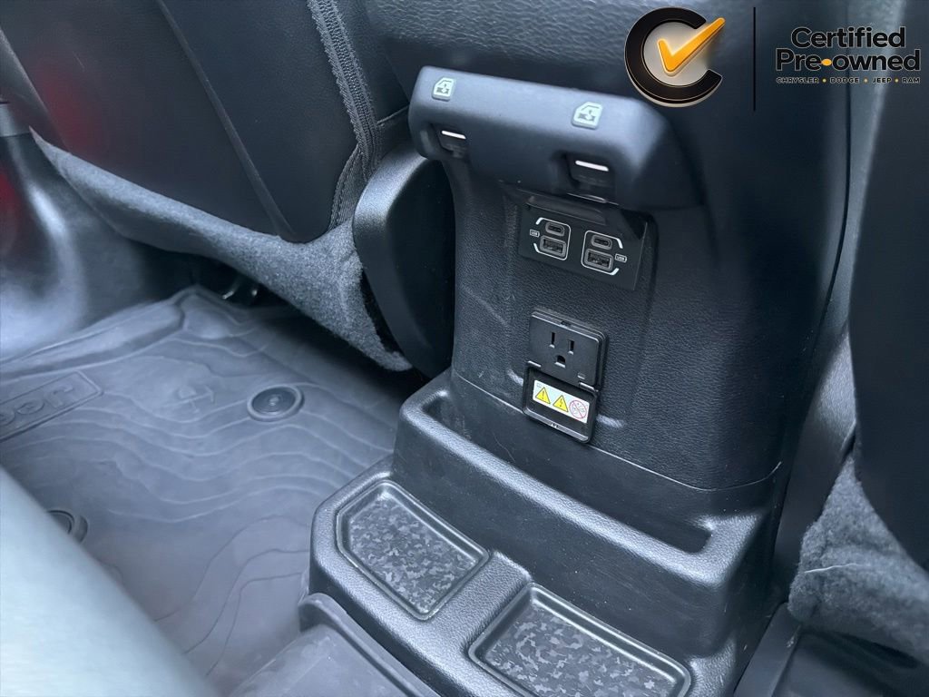 Certified 2022 Jeep Wrangler Unlimited Sahara w/ Cold Weather Group AWD/4WD image 28