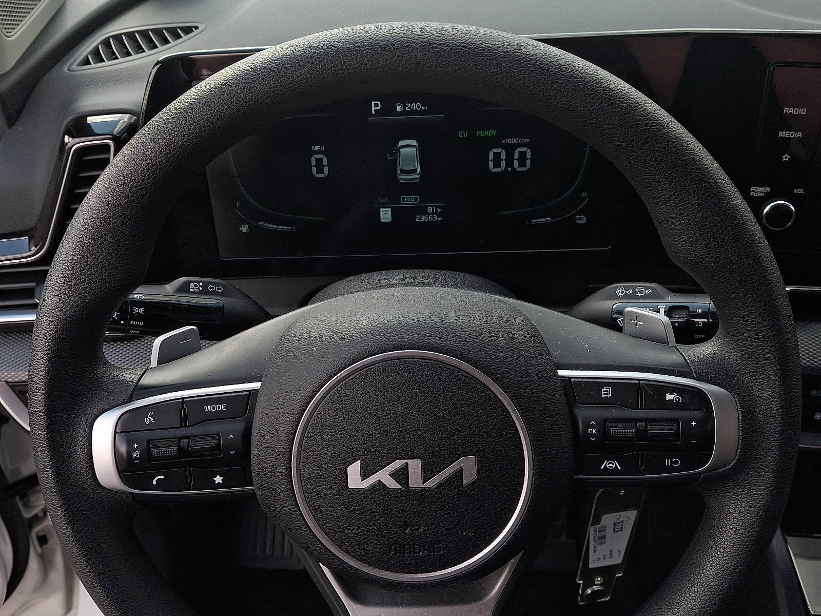 Certified 2023 Kia Sportage LX image 18