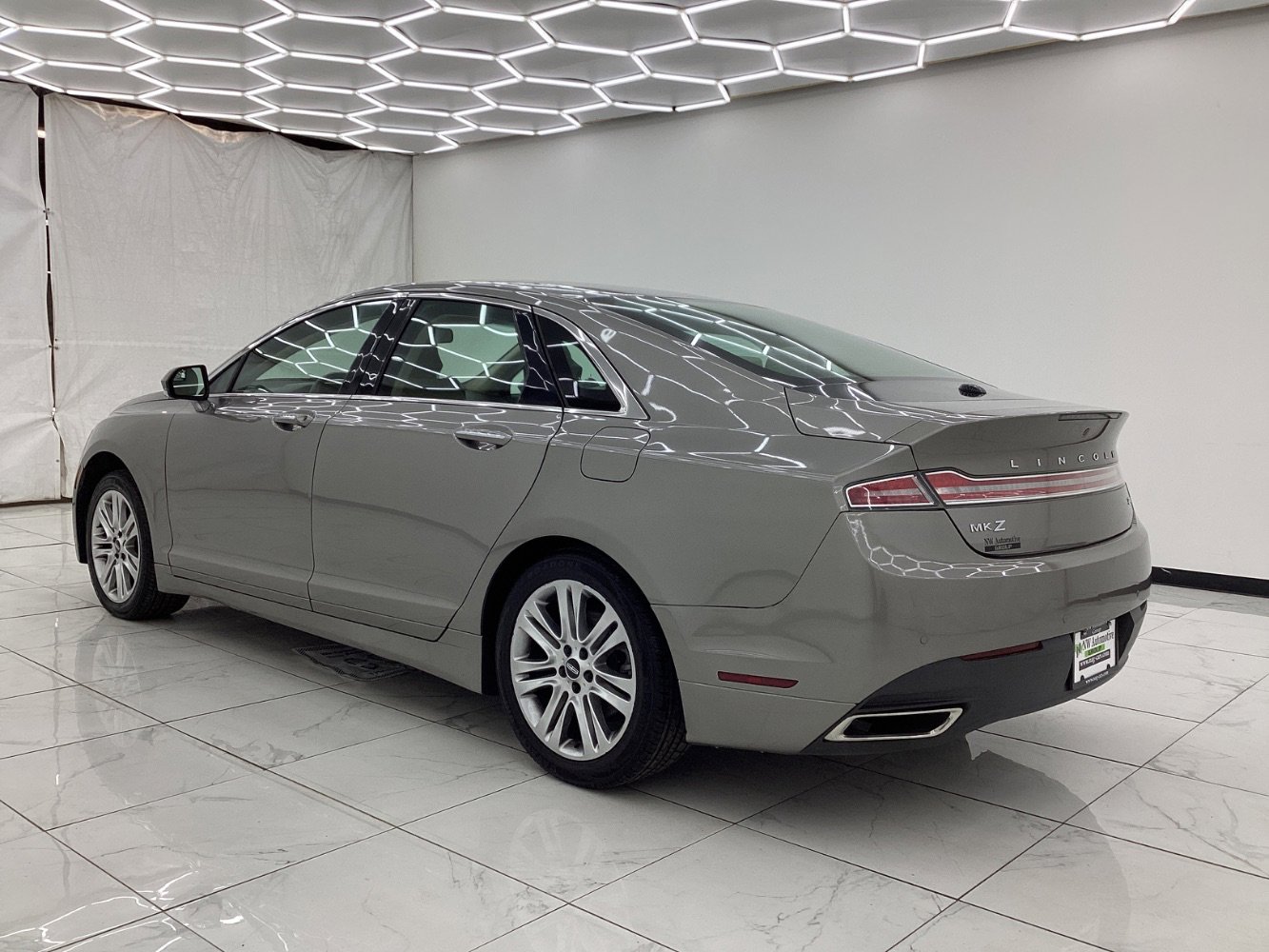 Used 2016 Lincoln MKZ Hybrid image 12