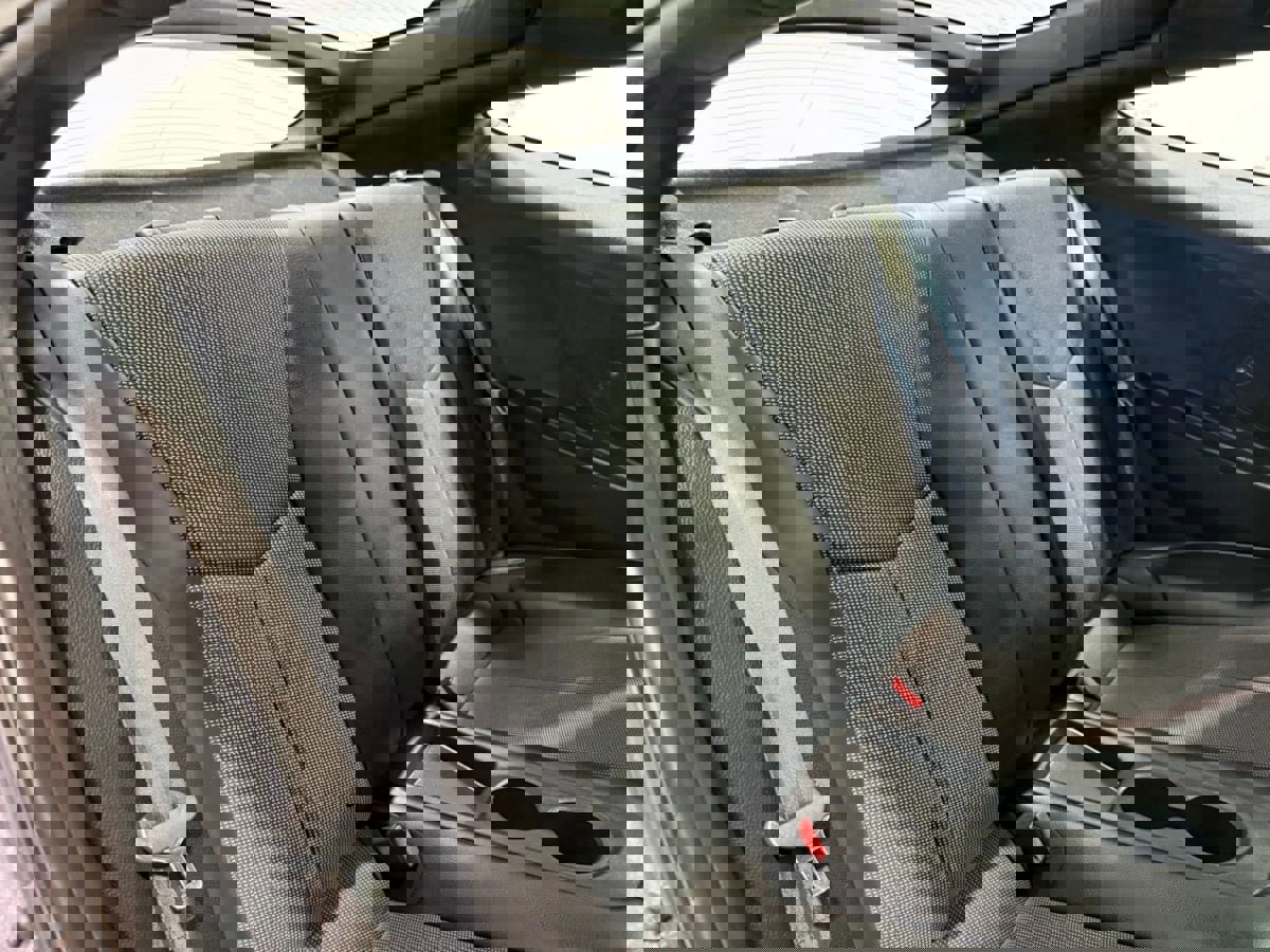 Used 2016 Hyundai Veloster w/ Option Group 02 image 30