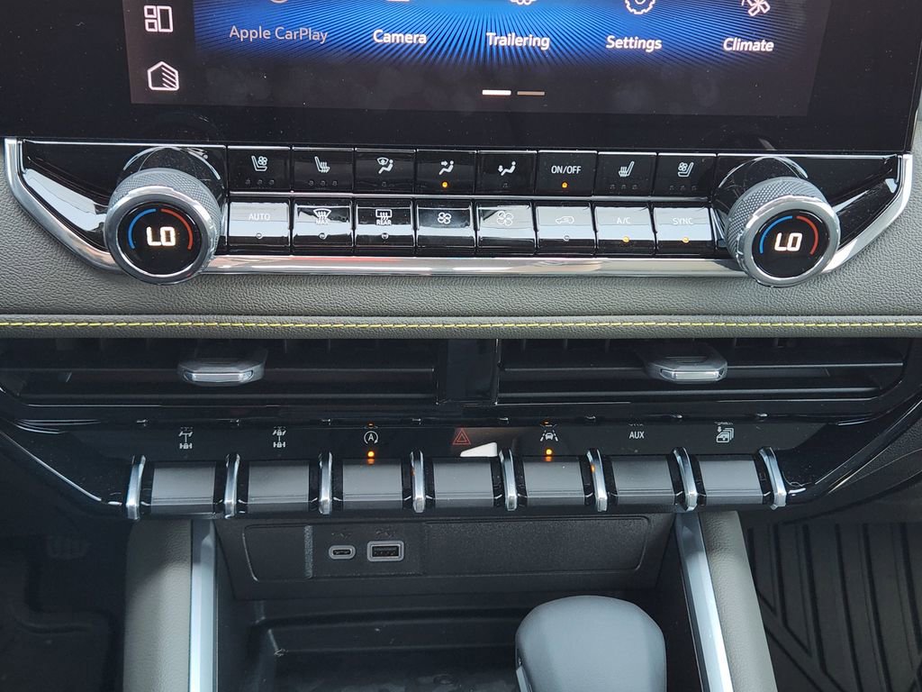 New 2026 Chevrolet Colorado ZR2 AWD/4WD image 15