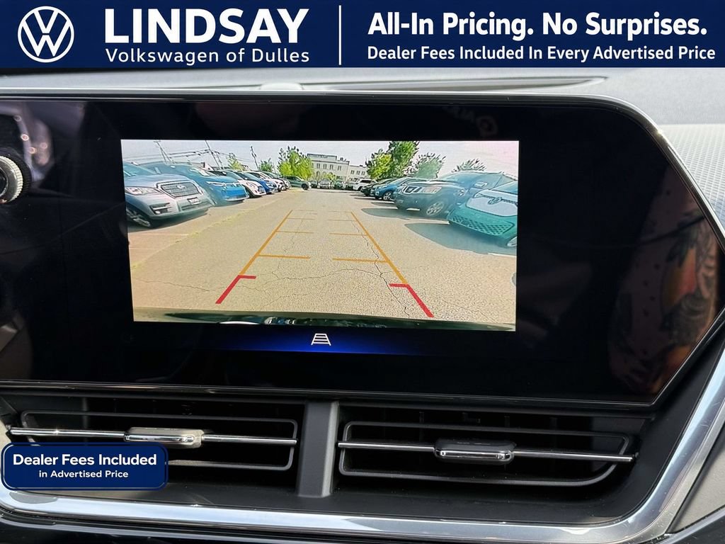Used 2025 Chevrolet Trax RS w/ Sunroof Package FWD image 18