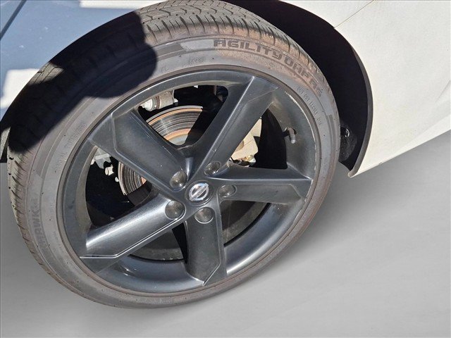 Used 2022 Nissan Sentra SR w/ Midnight Edition FWD image 13