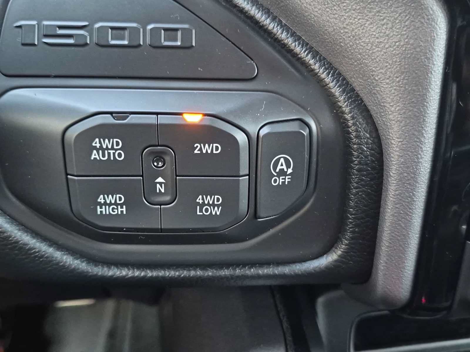 Used 2022 RAM 1500 Laramie AWD/4WD image 26