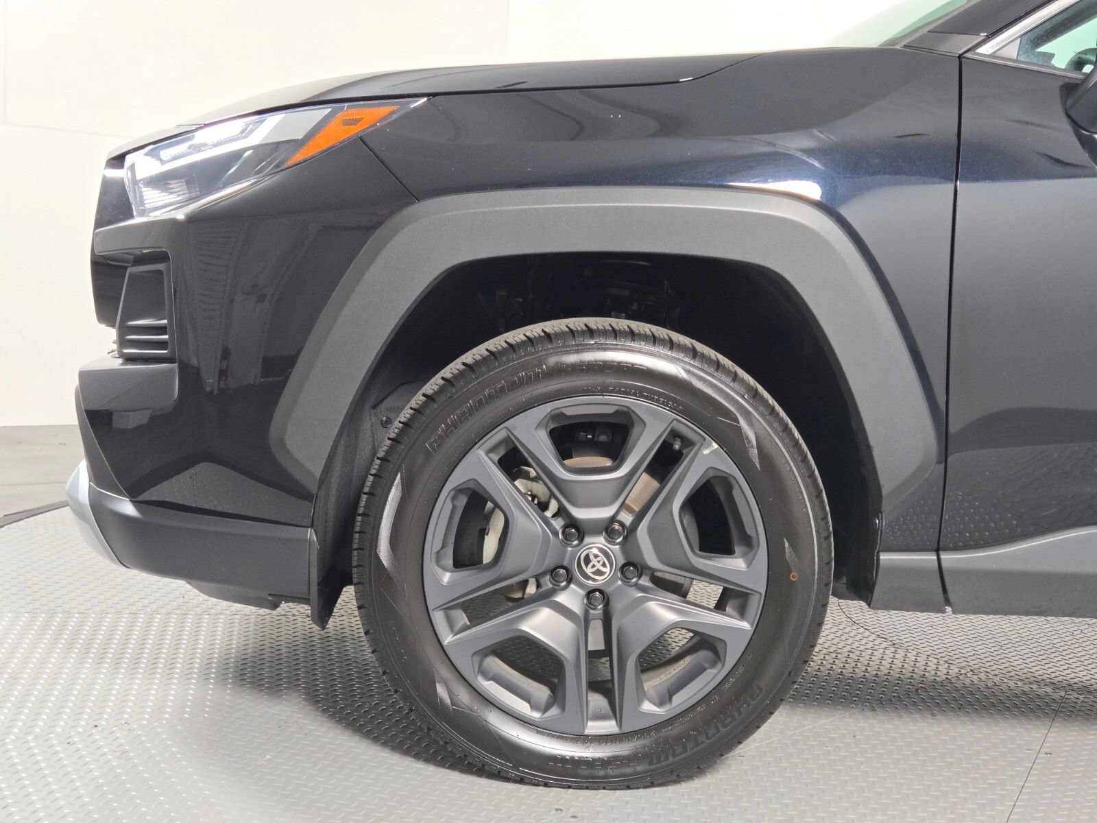 Used 2024 Toyota RAV4 Adventure AWD/4WD image 9