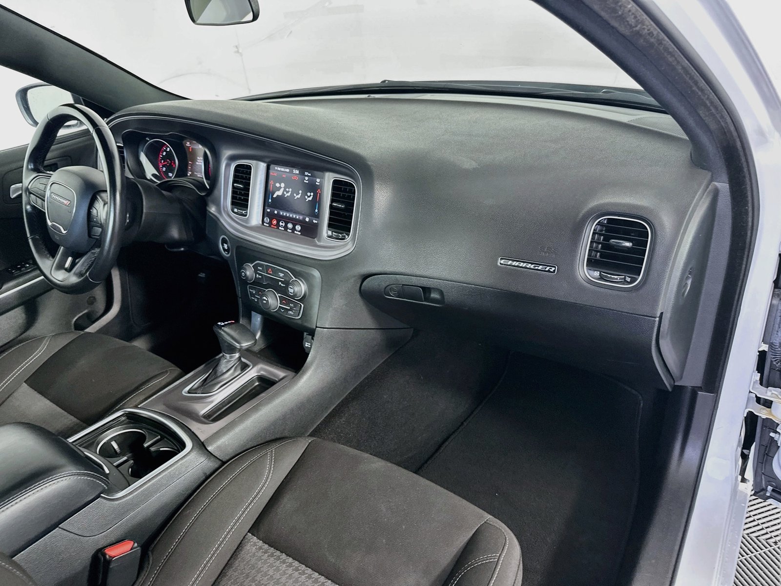 Used 2023 Dodge Charger SXT RWD image 27