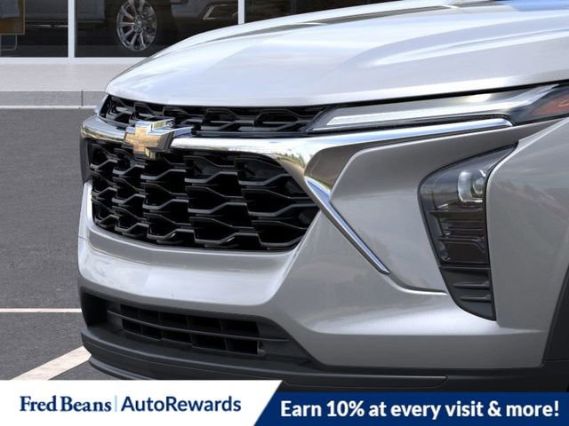 New 2025 Chevrolet Trax LS w/ Driver Confidence Package image 13