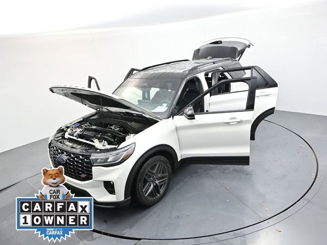 Used 2025 Ford Explorer ST image 40