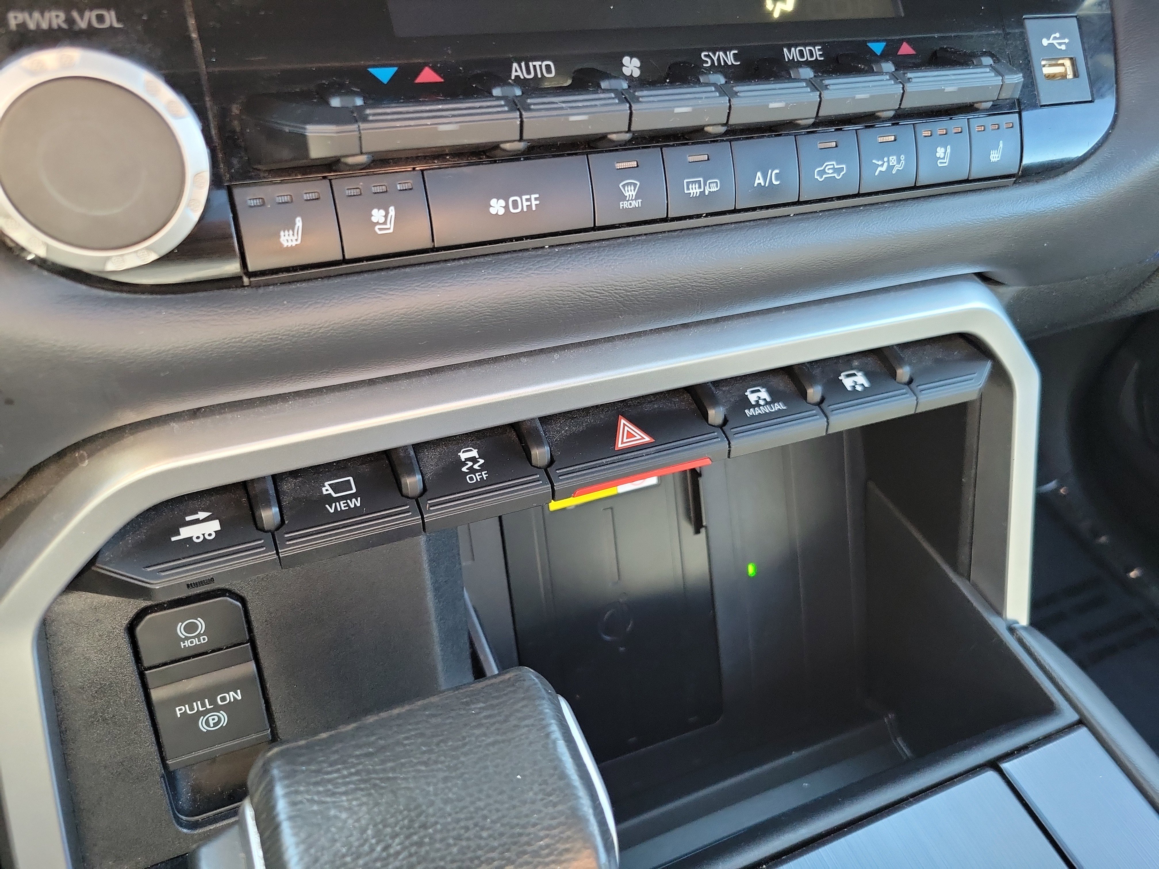 Used 2023 Toyota Tundra Platinum w/ Advanced Package image 34