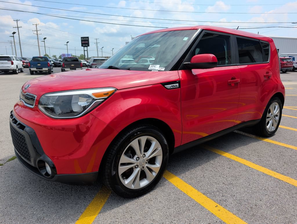 Used 2016 Kia Soul + FWD image 3