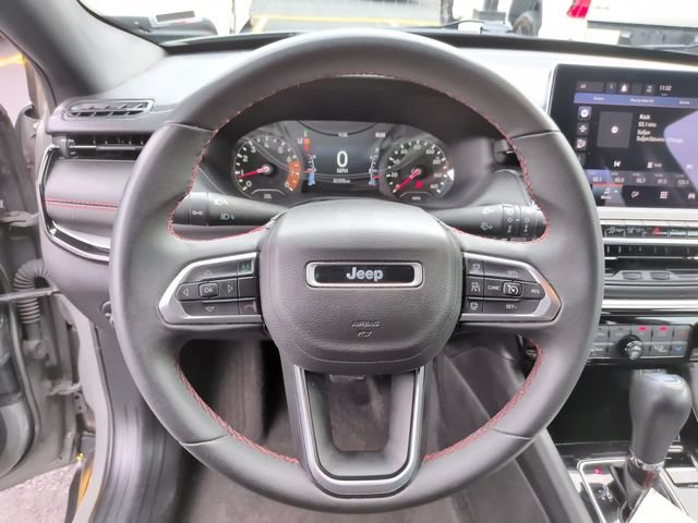 Used 2024 Jeep Compass Trailhawk AWD/4WD image 13