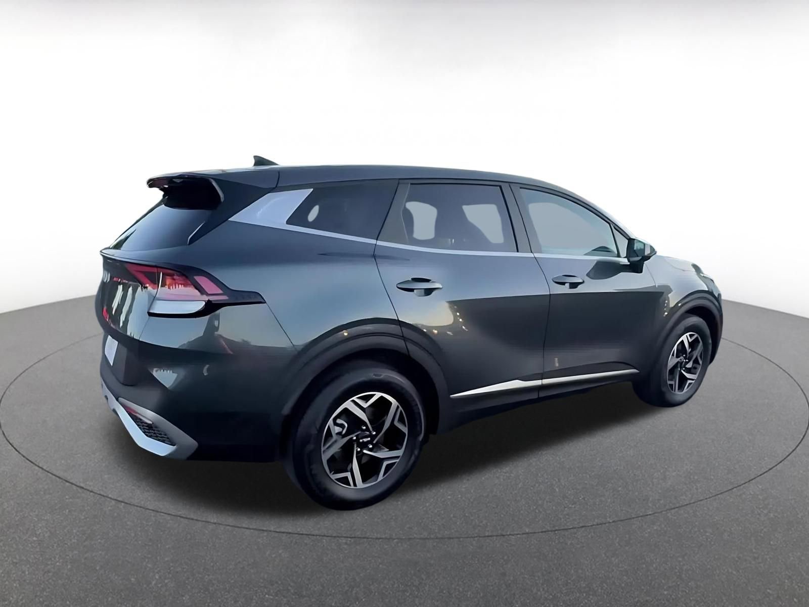 Used 2025 Kia Sportage LX image 15