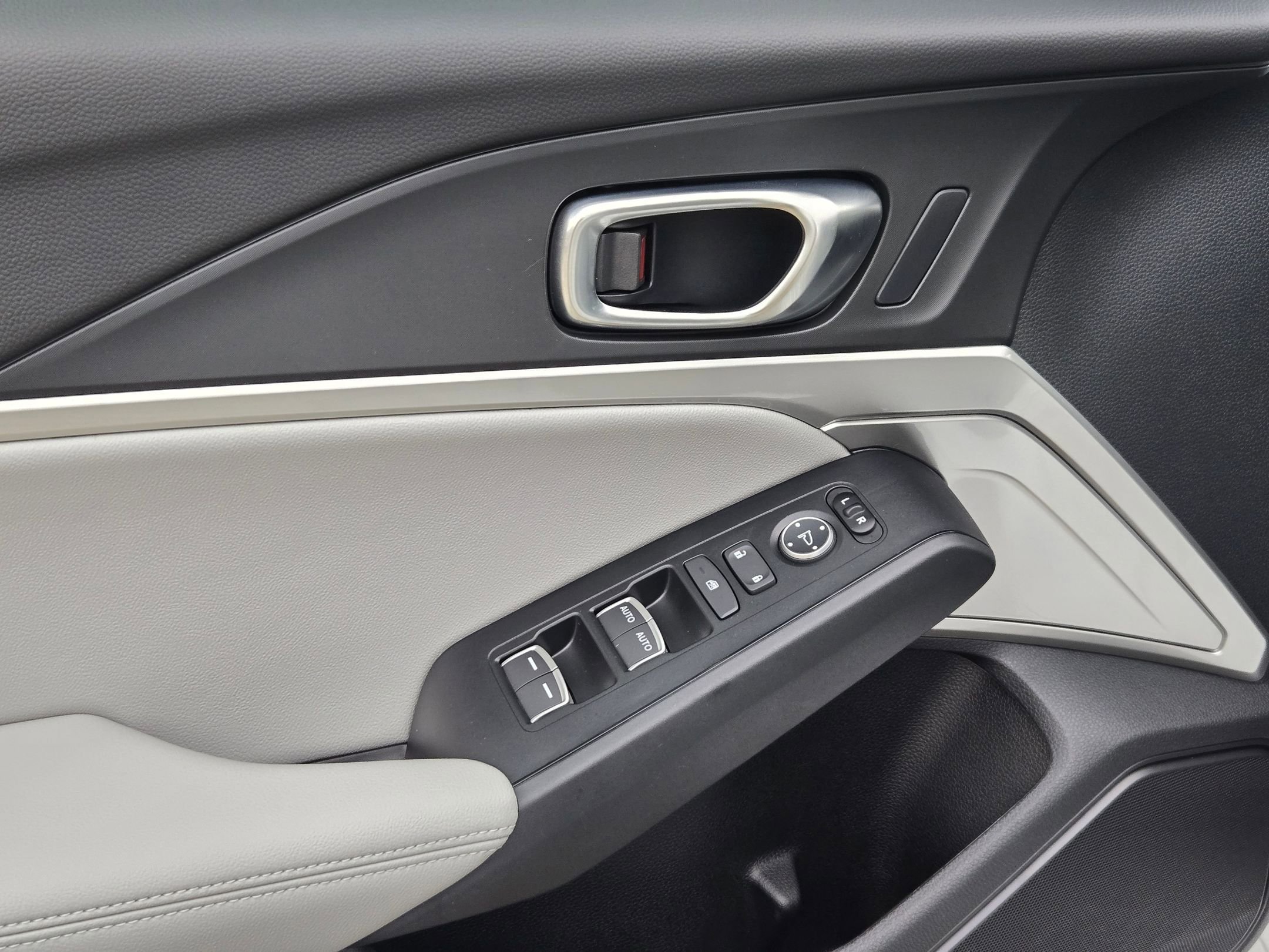 Used 2025 Acura Integra image 11