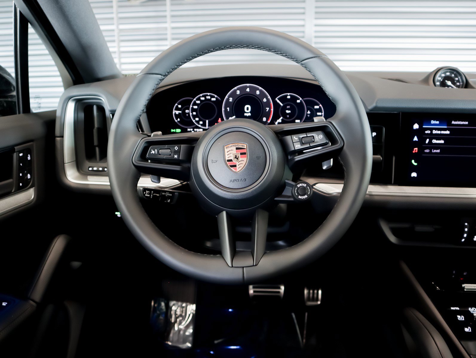 New 2026 Porsche Cayenne S image 15