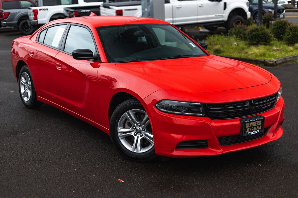 Used 2023 Dodge Charger SXT image 2