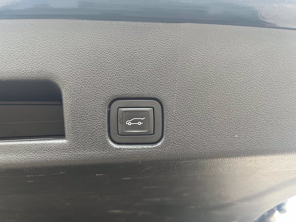 Used 2024 GMC Acadia Denali w/ Super Cruise Package AWD/4WD image 12