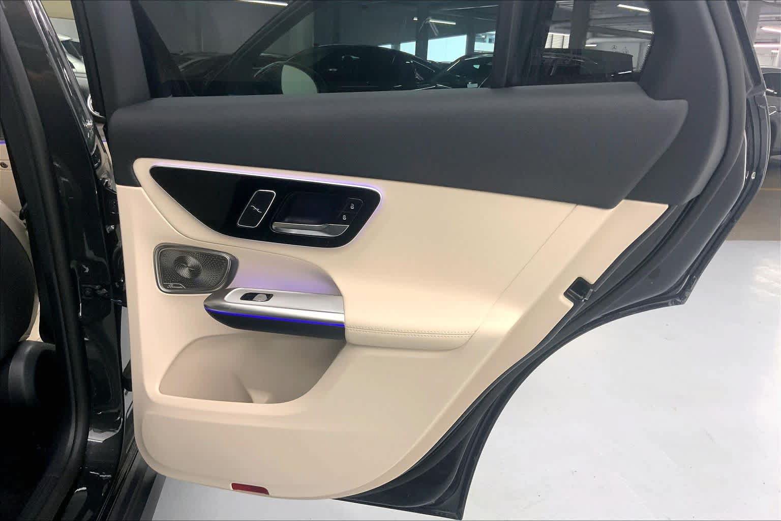 New 2026 Mercedes-Benz GLC 300 image 13