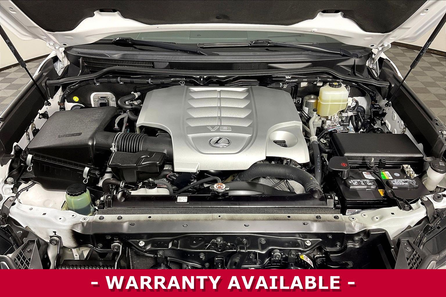 Used 2021 Lexus LX 570 4WD w/ Luxury Package image 31