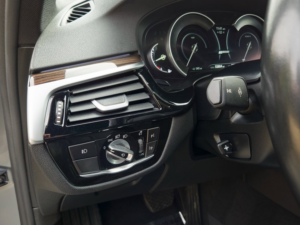 Used 2018 BMW 530e image 13