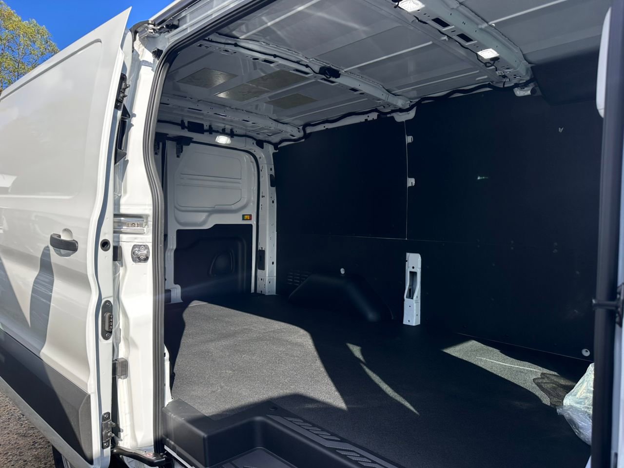 New 2026 Ford Transit 150 Low Roof AWD w/ Load Area Protection Package image 10