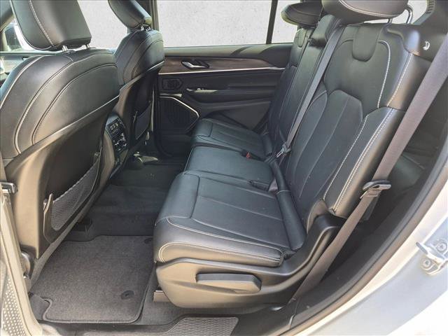 Used 2023 Jeep Grand Cherokee L Overland AWD/4WD image 16