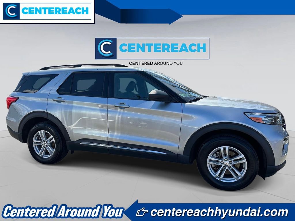 Used 2020 Ford Explorer XLT w/ Equipment Group 202A image 3