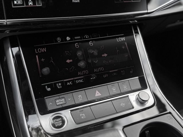Used 2021 Audi Q8 Premium Plus w/ Premium Plus Package AWD/4WD image 28